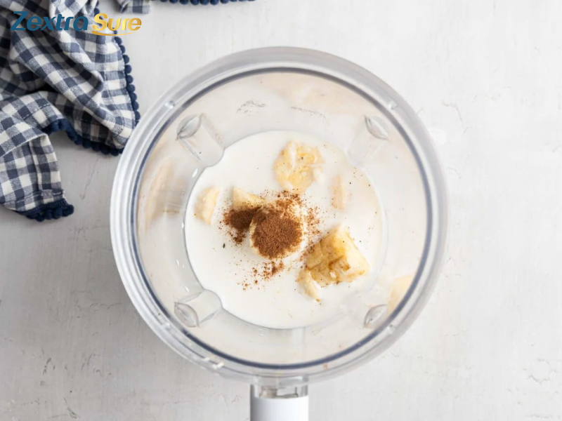 how-to-make-a-banana-milkshake (4)
